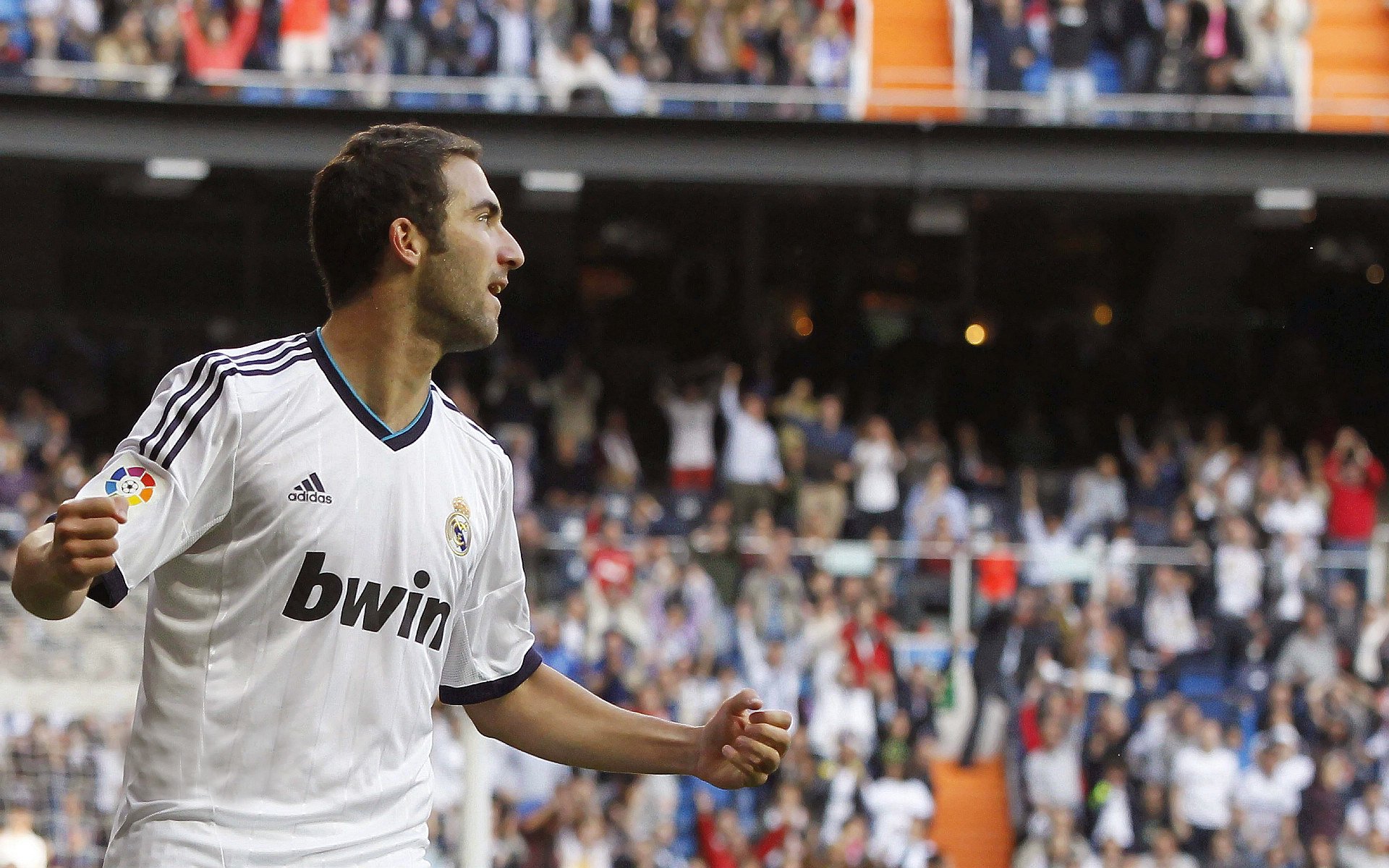 【击球策略】为什么某些击球手在逆境中依旧精准果断,击球手的精准永远不变