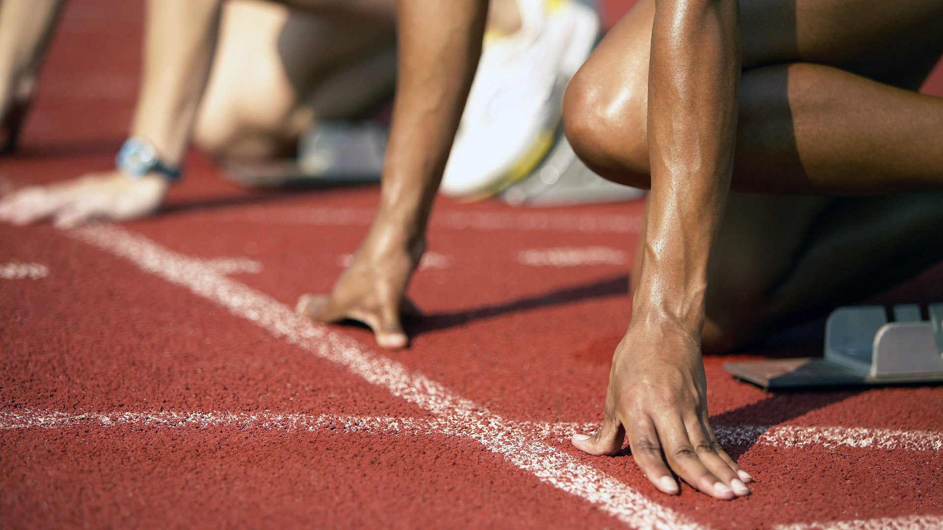 全国大学生田径锦标赛举办，众多新星脱颖而出，全国大学生田径选拔赛