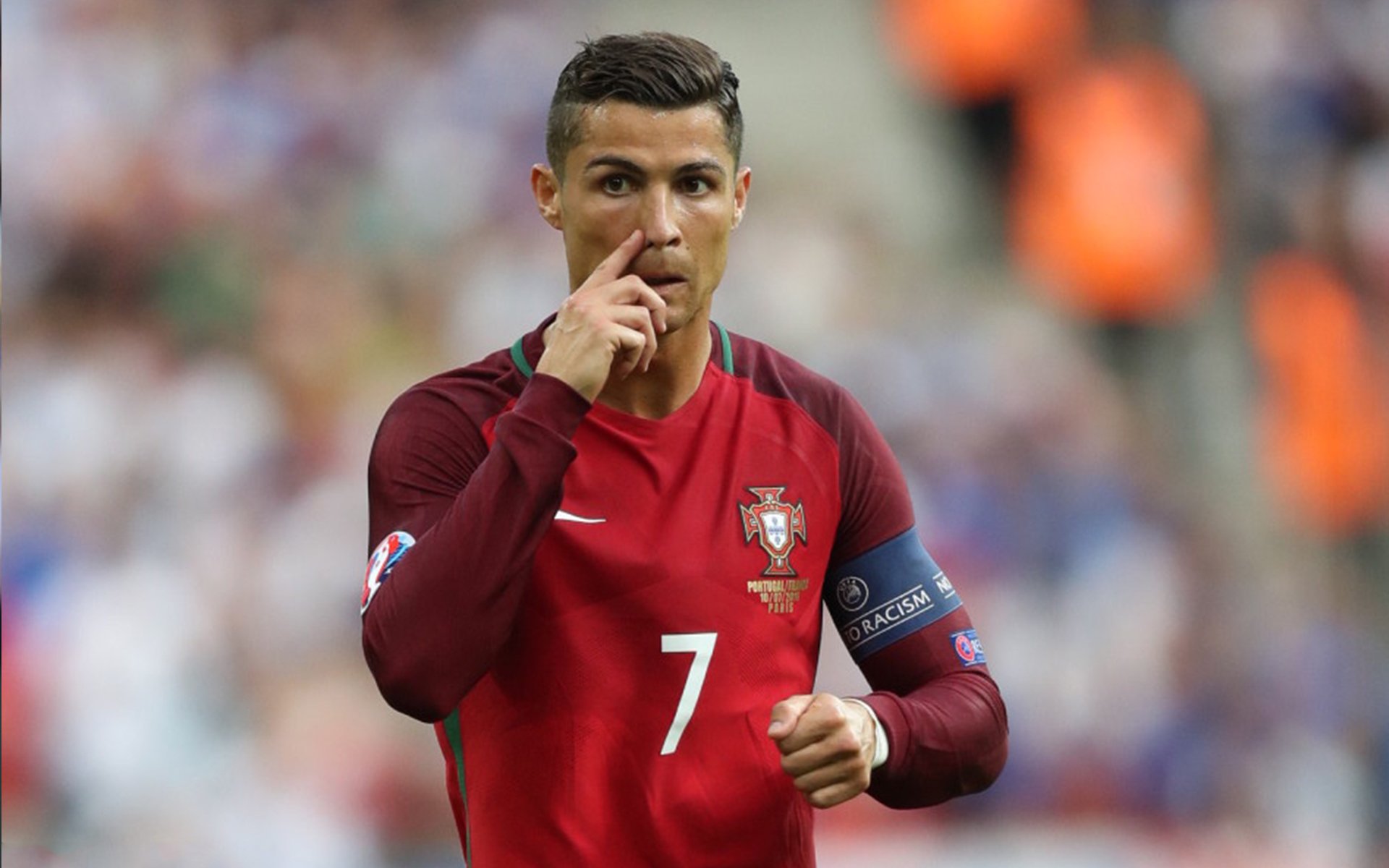 巴黎圣日尔曼豪掷千万引进德甲锋霸，巴黎圣日尔曼全队合照